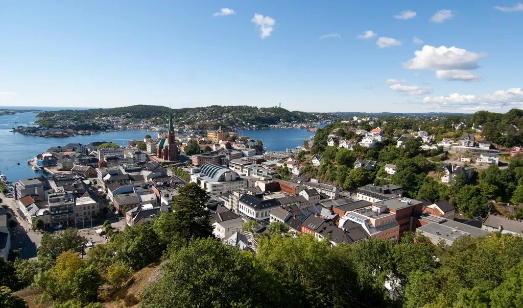Arendal city centre seen from Fløyheia, with the church and the skerries behind